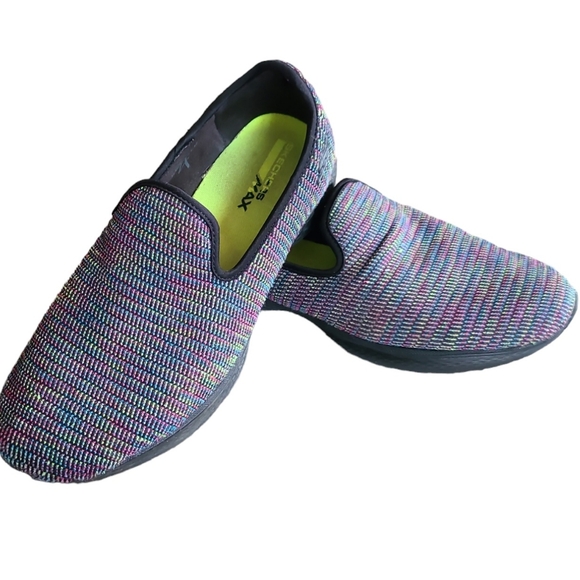 Skechers "GoWalk 4" Slip On Goga Max Shoes - Picture 5 of 12